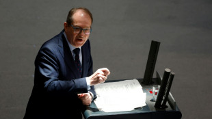 Vier weitere Minister pr&auml;sentieren Regierungsprogramm