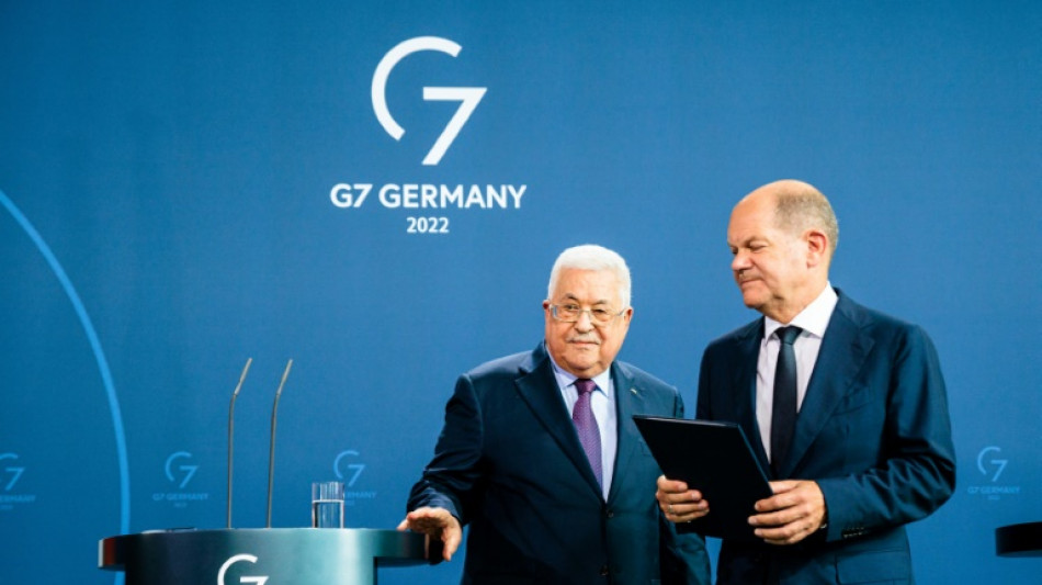Verhalten von Scholz nach Holocaust-Vergleich von Abbas sorgt für breite Kritik