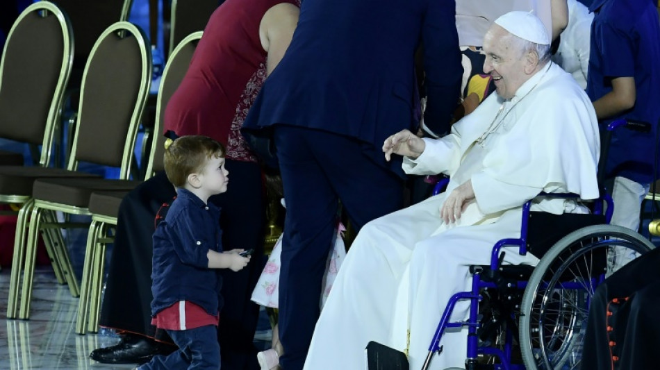 Pope's July trip to Canada confirmed despite knee issues