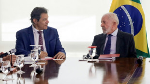 Governo anuncia corte de R$ 70 bilh&otilde;es em gastos p&uacute;blicos