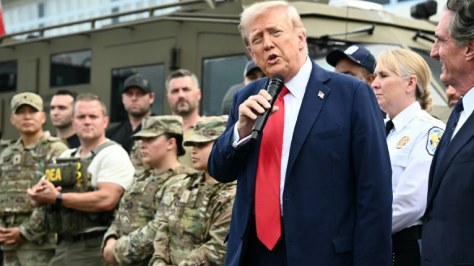 Trump besucht nach Washington entsandte Polizisten und Soldaten