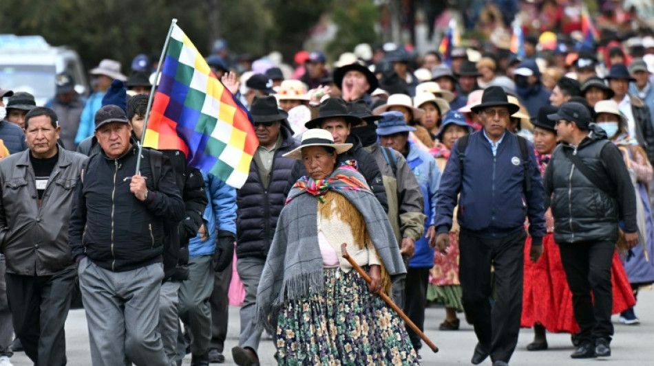 Bol&iacute;via entra em sua quarta semana de protestos com grande marcha em La Paz