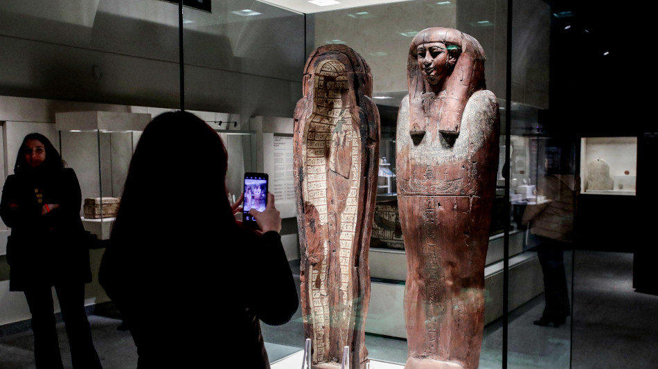 Sale la spesa per i consumi culturali, 108 euro al mese in media a famiglia