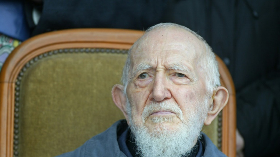 Abbé Pierre: l'Église de France dit son "effroi" et sa "détermination" après les 12 nouveaux témoignages