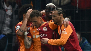 Juve perde por 5 a 2 para o Galatasaray e fica mais longe das oitavas da Champions