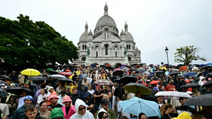 Competitive element of Tour de France final stage removed after rain