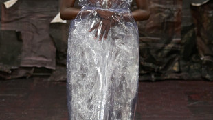 Maison Margiela Artisanal, Martens debutta tra sante e medioevo