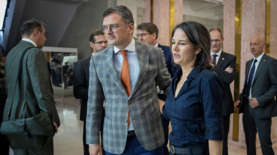 Baerbock k&uuml;ndigt Ukraine-Wiederaufbaukonferenz f&uuml;r 2024 in Berlin an
