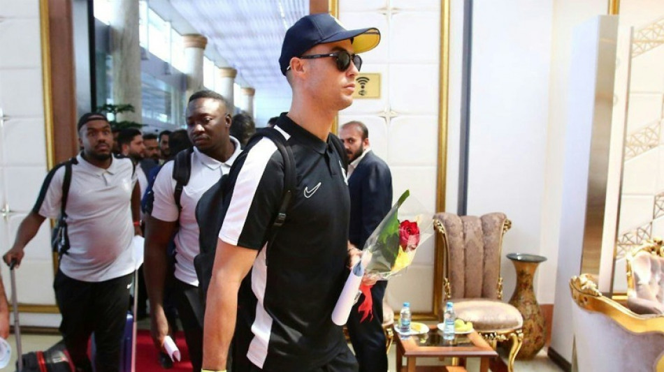 'Bem-vindo, Ronaldo!', craque portugu&ecirc;s revoluciona Teer&atilde;