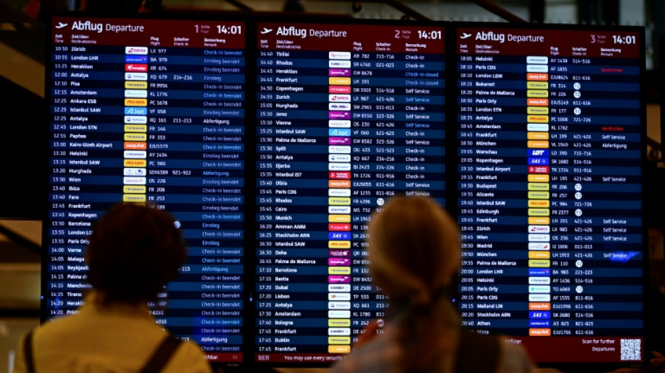 Ciberataque provoca atrasos e cancelamentos em aeroportos europeus