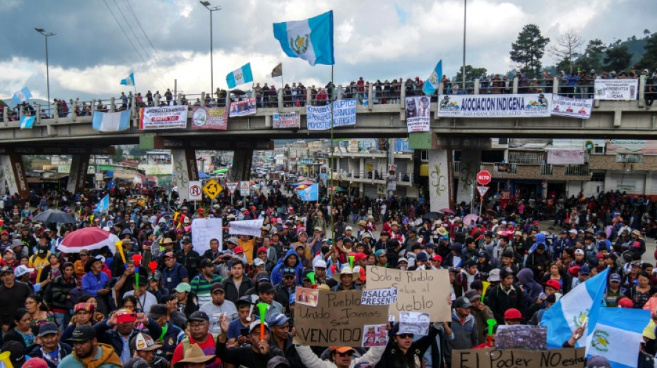 Guatemala: vague de manifestations pour exiger la fin de la "pers&eacute;cution" du pr&eacute;sident &eacute;lu