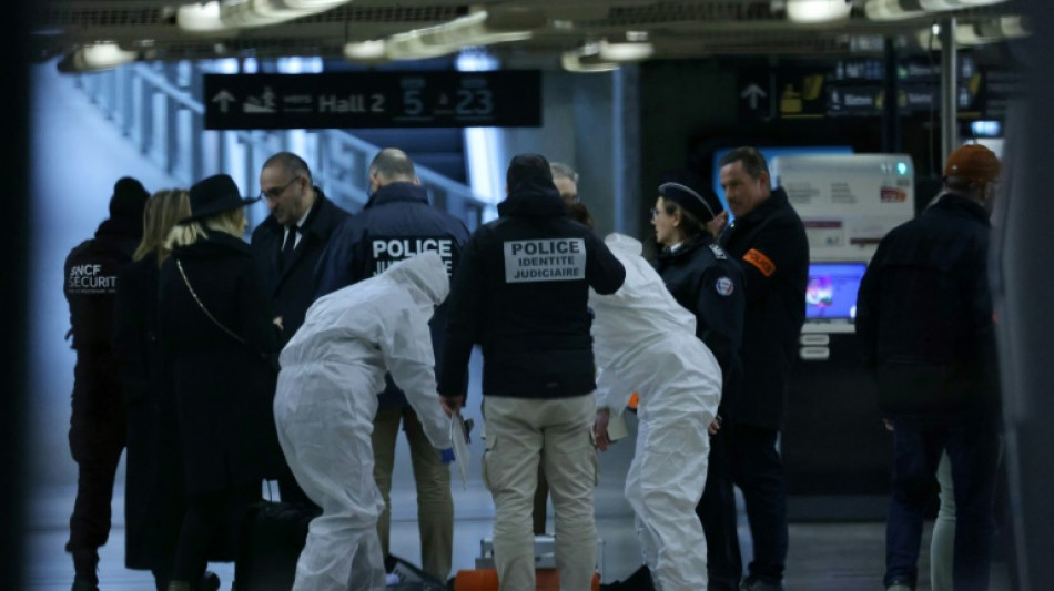 Paris: trois bless&eacute;s &agrave; l'arme blanche, la garde &agrave; vue du suspect lev&eacute;e &agrave; cause de ses troubles psychiatriques