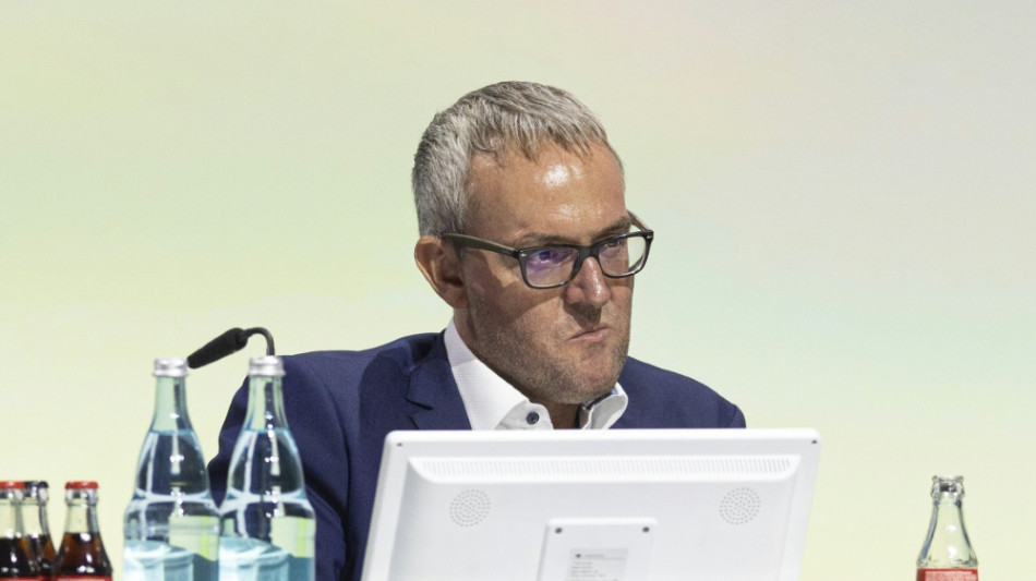 VfB: Wehrle r&auml;umt Fehler ein - Mislintat soll verl&auml;ngern