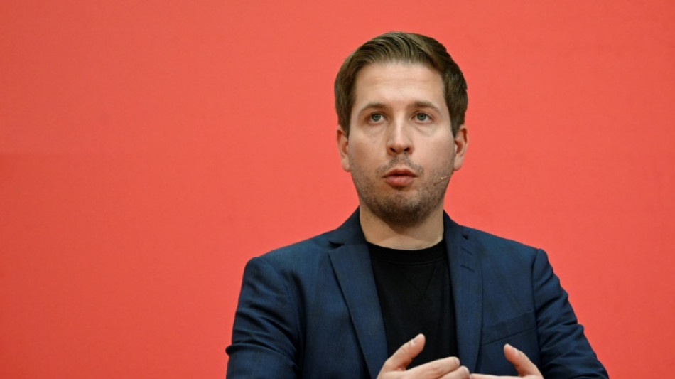 K&uuml;hnert verweist als Grund f&uuml;r Aussetzung der Schuldengrenze auf Ukraine-Krieg