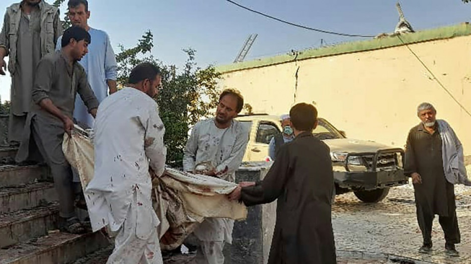 Un muerto y varios heridos por una explosion en una mezquita en Afganistán