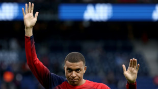 Com dores na coxa, Mbappé desfalca PSG contra o Nice no Francês