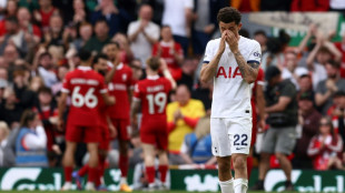 Tottenham perde para Liverpool e Aston Villa fica mais perto de vaga na Champions
