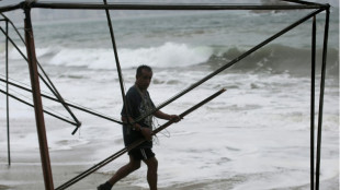 Costa del Pacífico mexicano se prepara para recibir al huracán Agatha