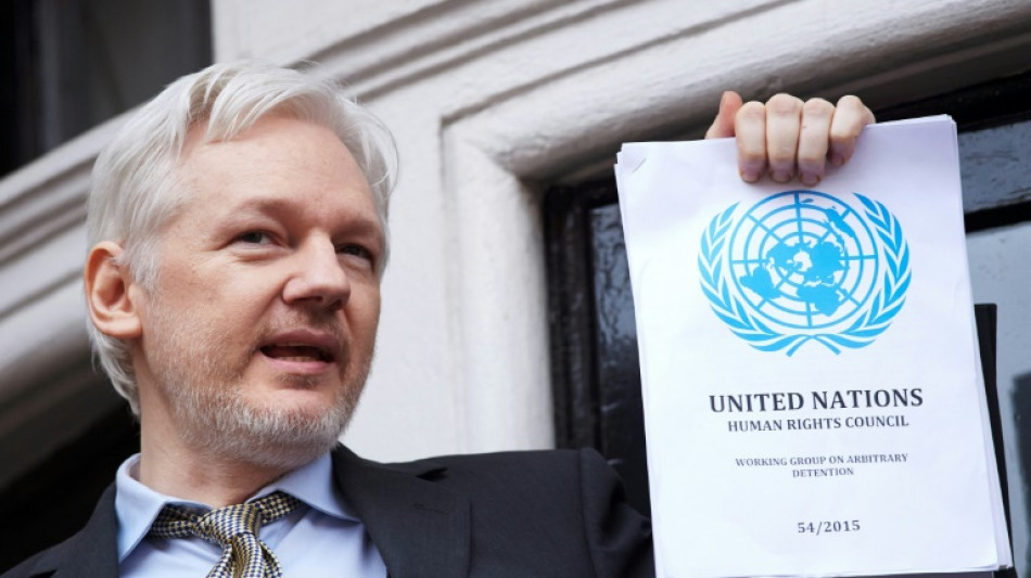 Assange, indisposto, n&atilde;o comparece a julgamento decisivo para evitar extradi&ccedil;&atilde;o