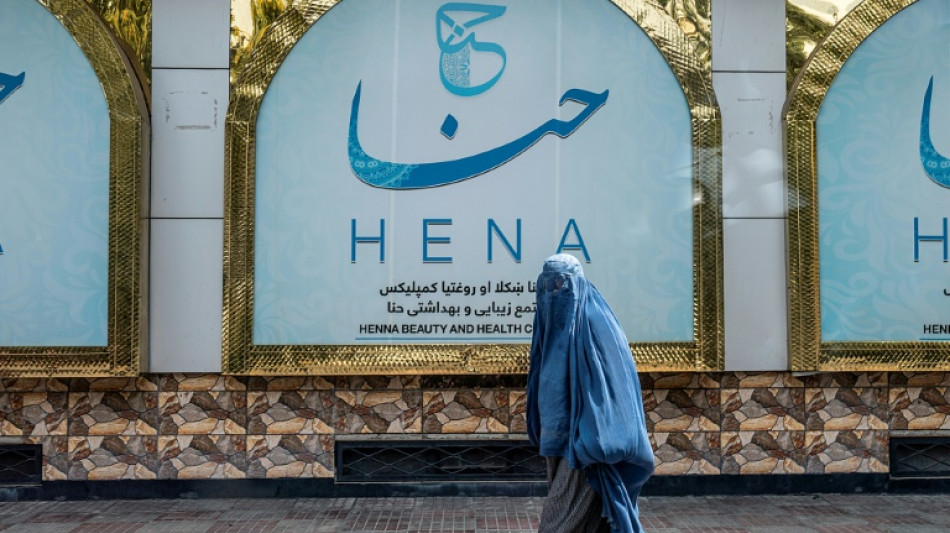 Sal&otilde;es de beleza fecham as portas no Afeganist&atilde;o ap&oacute;s decreto do Talib&atilde;