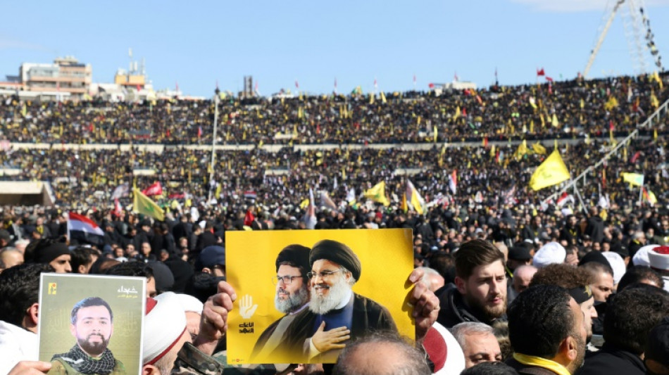 Zehntausende bei Trauerfeier f&uuml;r get&ouml;teten Hisbollah-Chef in Beirut