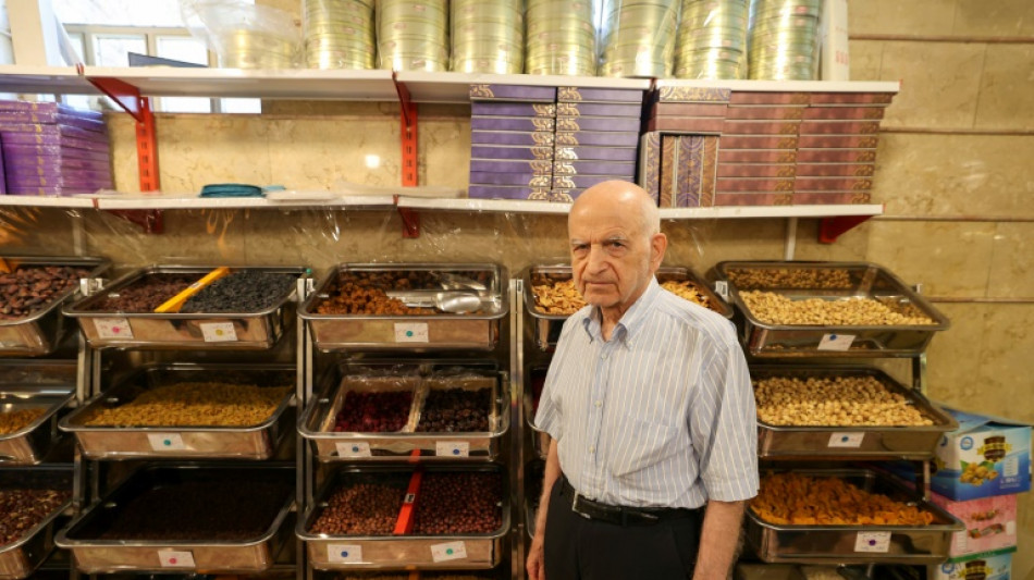 A Téhéran, le doyen des négociants de pistaches veut passer la main à sa fille