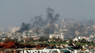 Israel pounds Gaza as US vetoes UN truce resolution