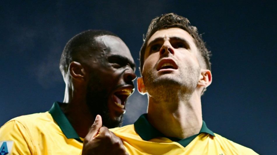 Milan vence de virada na visita ao Torino (3-2) e recupera liderança do Italiano