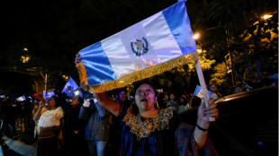 Chefes de Estado sa&uacute;dam vit&oacute;ria de Ar&eacute;valo na Guatemala