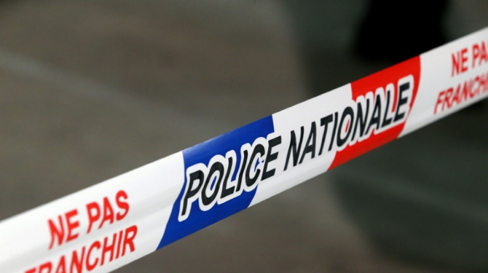 Tirs policiers lors d'un contr&ocirc;le pr&egrave;s de Lyon: garde &agrave; vue lev&eacute;e, pronostic vital du conducteur "tr&egrave;s engag&eacute;"