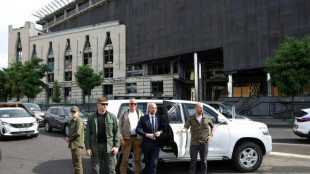 UK calls for 50-day drive to arm Ukraine