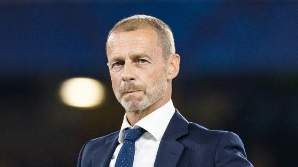 'O futebol n&atilde;o precisa de imperadores', diz presidente da Uefa sobre Infantino