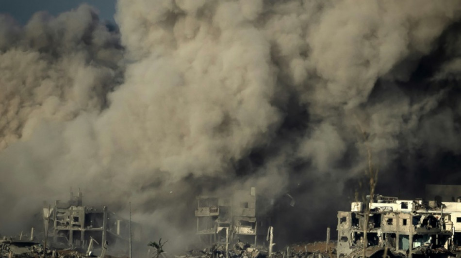 Israel presses Gaza hospital raid