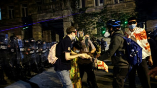 Géorgie: gaz lacrymogène et balles en caoutchouc contre des manifestants pro-UE