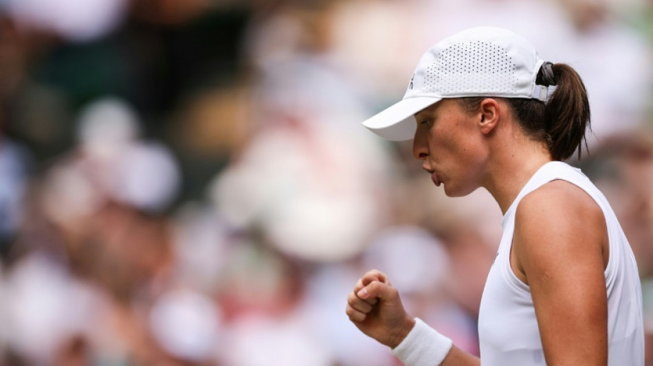 Swiatek into first Wimbledon semi-final