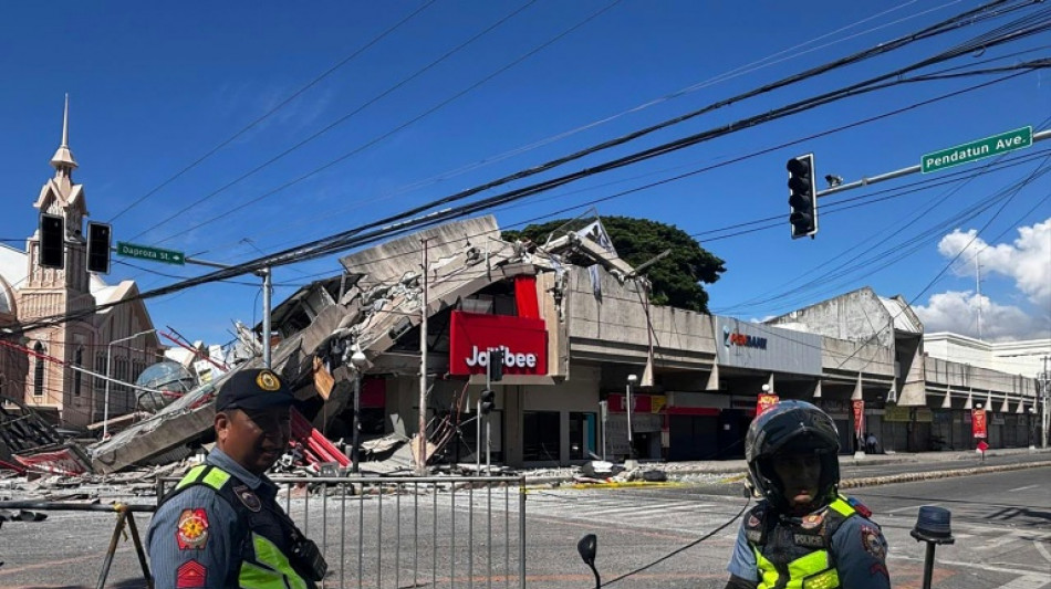 Major quake off Philippines kills at least 35, dozen still missing
