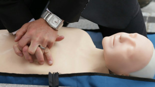 Mulheres t&ecirc;m menos chances de receber massagem card&iacute;aca, aponta estudo