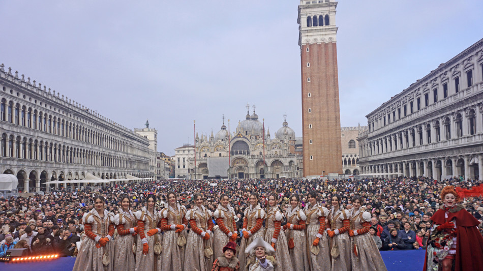Carnevale, nel ponte del marted&igrave; grasso turismo vale 450 milioni