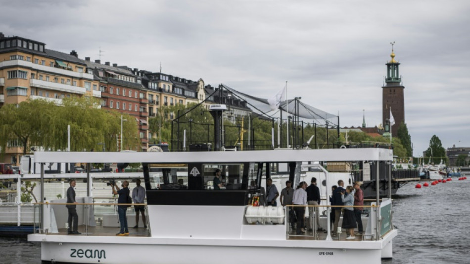Erste selbstfahrende F&auml;hre nimmt Betrieb in Stockholm auf