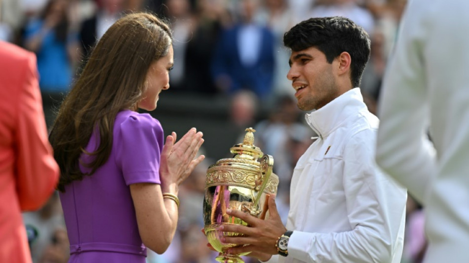 Tennis: Alcaraz r&eacute;duit Djokovic &agrave; l'impuissance et remporte son 2e Wimbledon