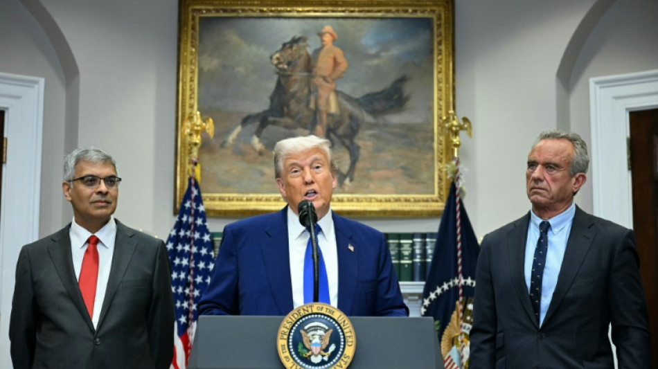 Trump promet de r&eacute;duire drastiquement le prix des m&eacute;dicaments aux Etats-Unis