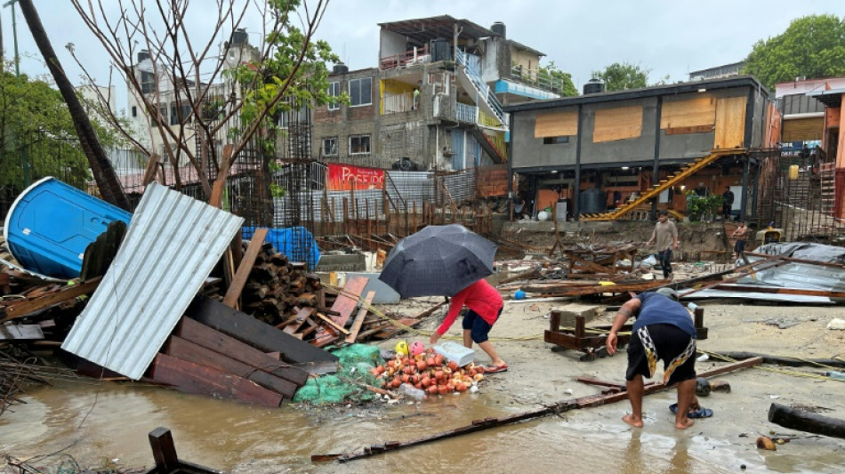 Mexique : l'ouragan Erick redevient une temp&ecirc;te tropicale, pas de victime pour l'instant