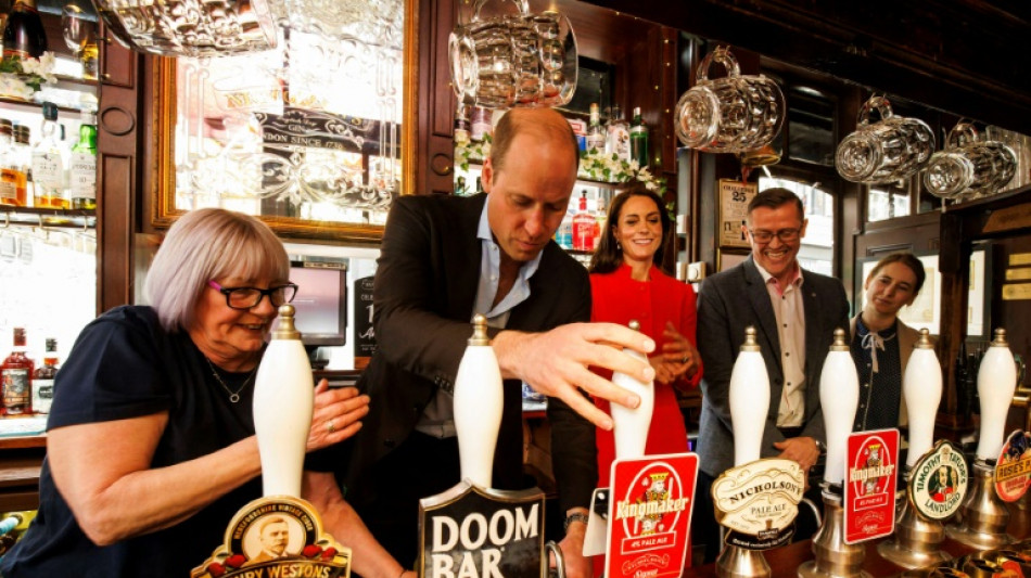Prinz William und Kate besuchen Pub in London
