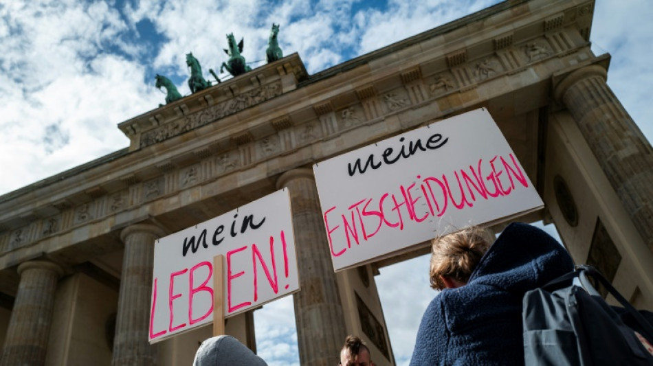 Reform des Abtreibungsrechts: Kontroverse Debatte &uuml;ber Kommissionsempfehlungen
