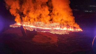 Islande: nouvelle &eacute;ruption volcanique &agrave; proximit&eacute; du port de Grindavik