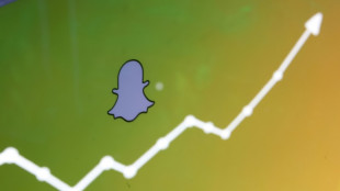 Snapchat, premi&egrave;re appli mobile chez les 15-49 ans, selon M&eacute;diam&eacute;trie