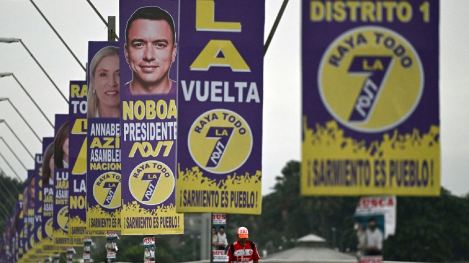 Erster Durchgang der Pr&auml;sidentschaftswahl in Ecuador