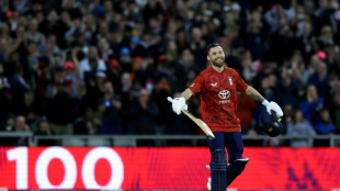 Salt ton sees records tumble as England thrash South Africa to level T20 series
