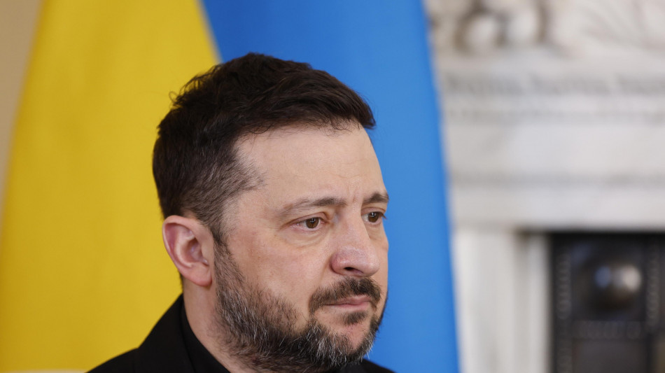 Zelensky, 'in una settimana Mosca ha perso 8mila soldati, fra morti e feriti'
