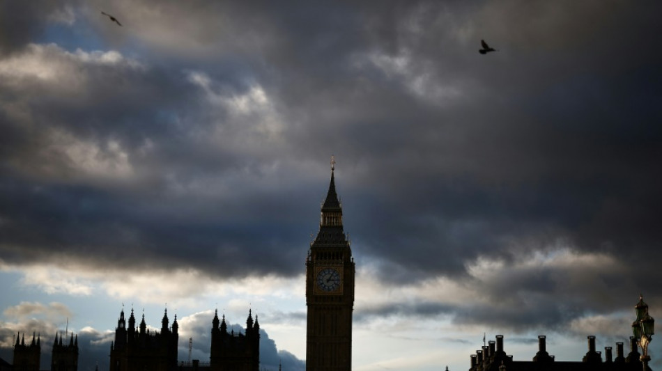 Londres d&eacute;gaine le s&eacute;cateur budg&eacute;taire